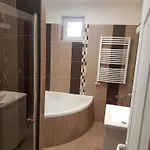 Dzsigoló * Ajka