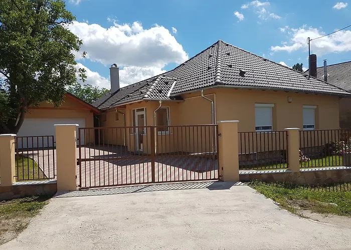 Apartment Dzsigolo Ajka